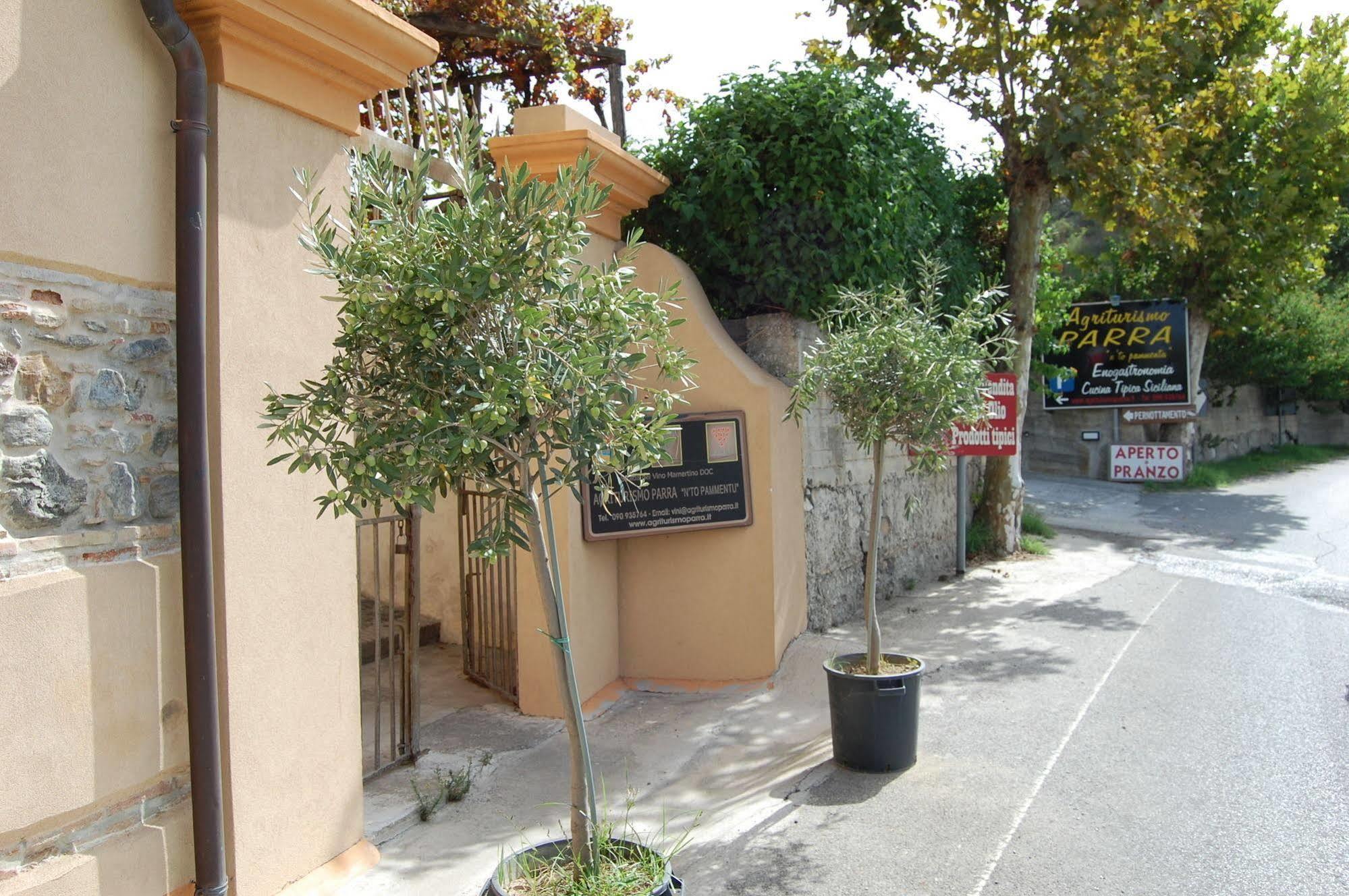 Agriturismo Parra Santa Lucia del Mela エクステリア 写真