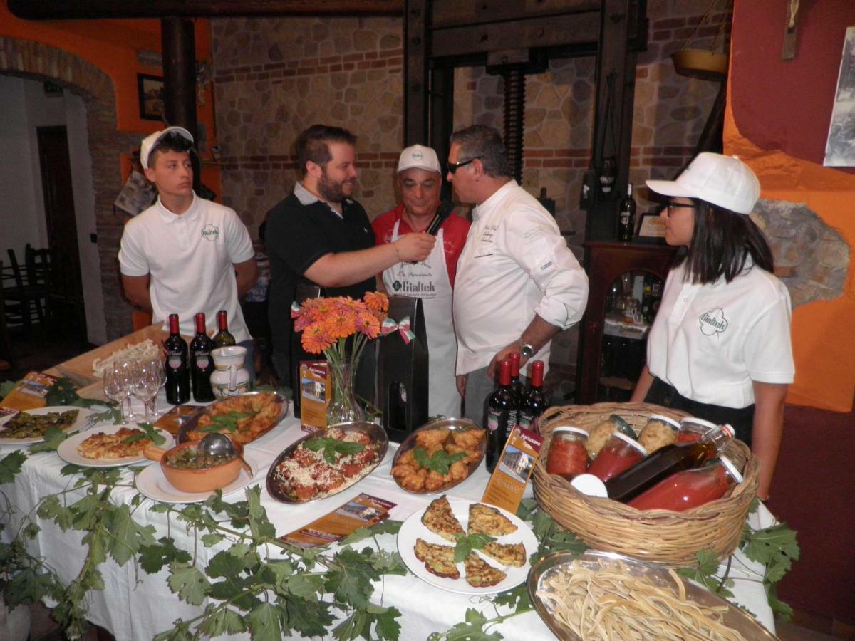 Agriturismo Parra Santa Lucia del Mela エクステリア 写真